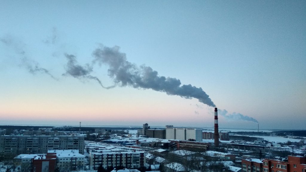 Peran Penting Continuous Emissions Monitoring Systems (CEMS) 
Foto oleh Natalie Dmay: https://www.pexels.com/id-id/foto/kota-langit-kaki-langit-bangunan-4448326/